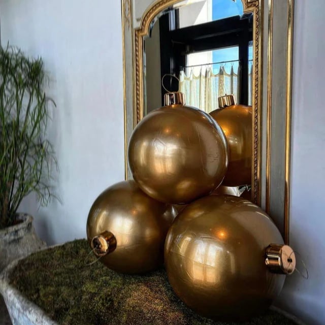 aldorianā¢-šOversized Inflatable Christmas Ball Decorationš | šBuy 3 Free Shippingš„