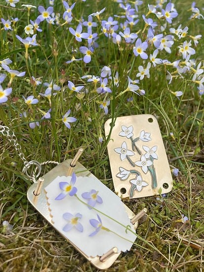 π2025 Micro Flower Press