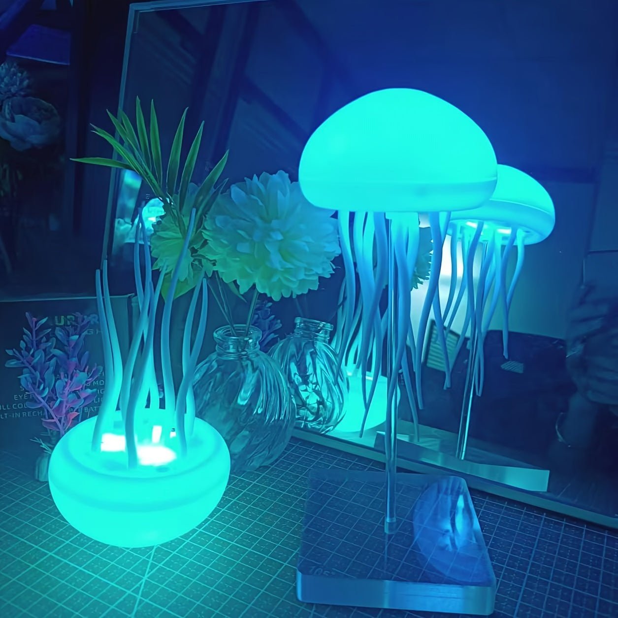 LED Jellyfish Lamp – Color-Changing RGB Voice-Activated Night Light