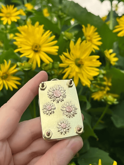 π2025 Micro Flower Press