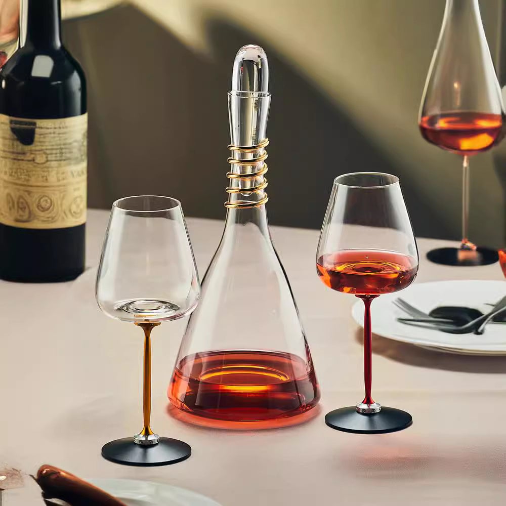 aldorian™-🎁Recommended Gifts for Best Friends🎁-Elegant Spinning Wine Glass -Red Rod Diamond