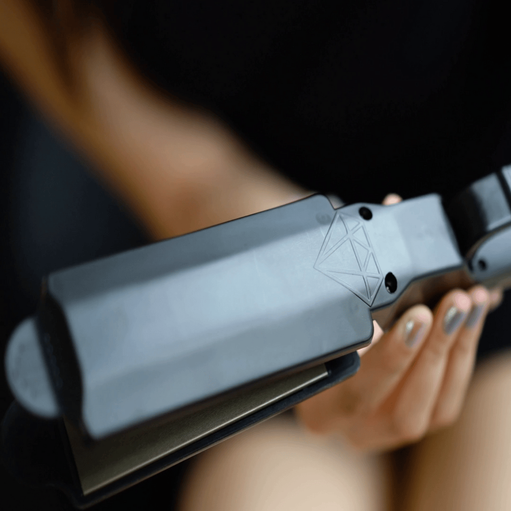 aldorianā¢-š„Professional Ceramic Tourmaline Ionic Flat Iron Hair Straightener