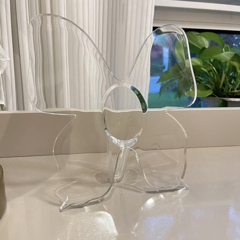 🔥🦋Transparent Butterfly-Inspired Decorative Vase