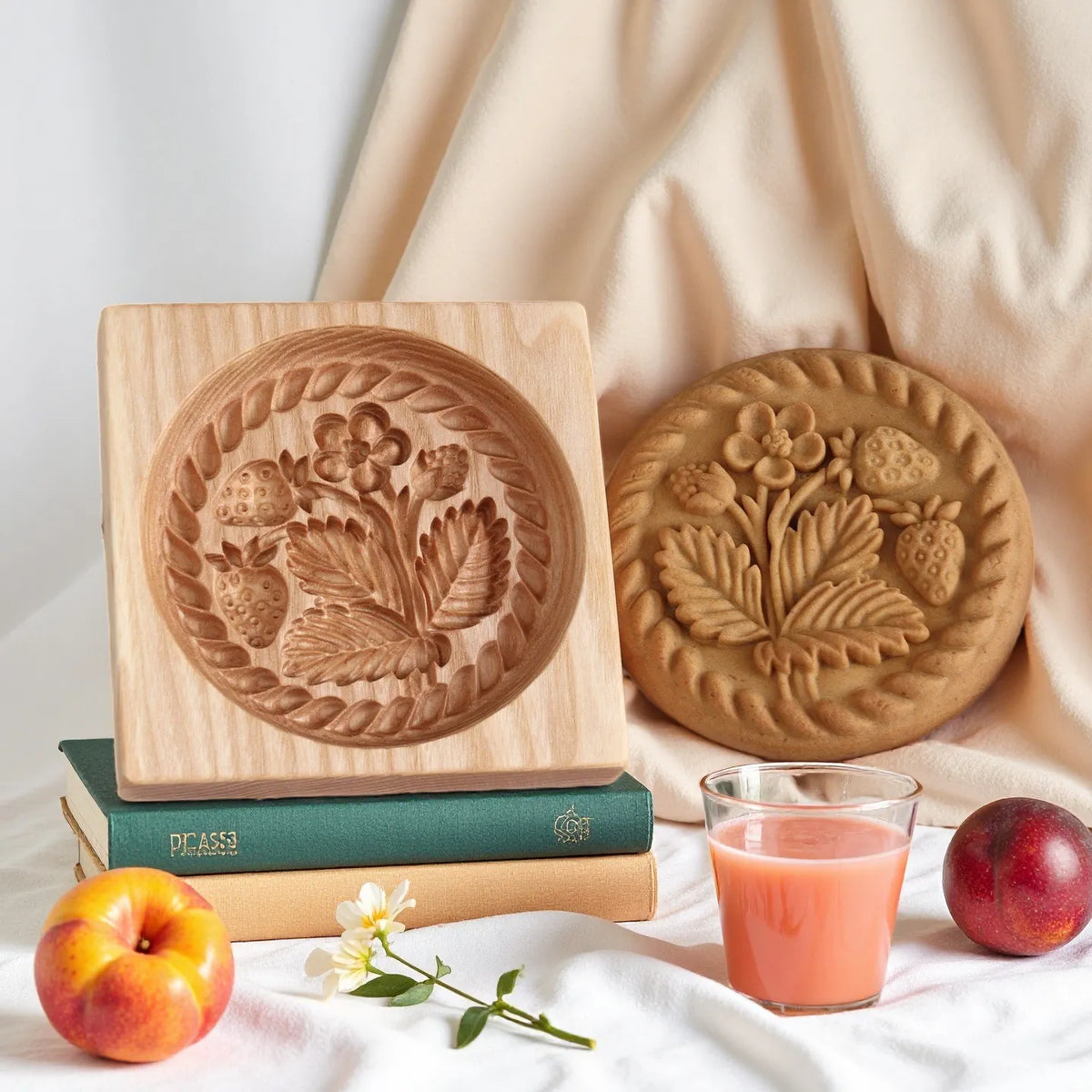 ⏳This week's best-selling item: Wooden cookie cutters