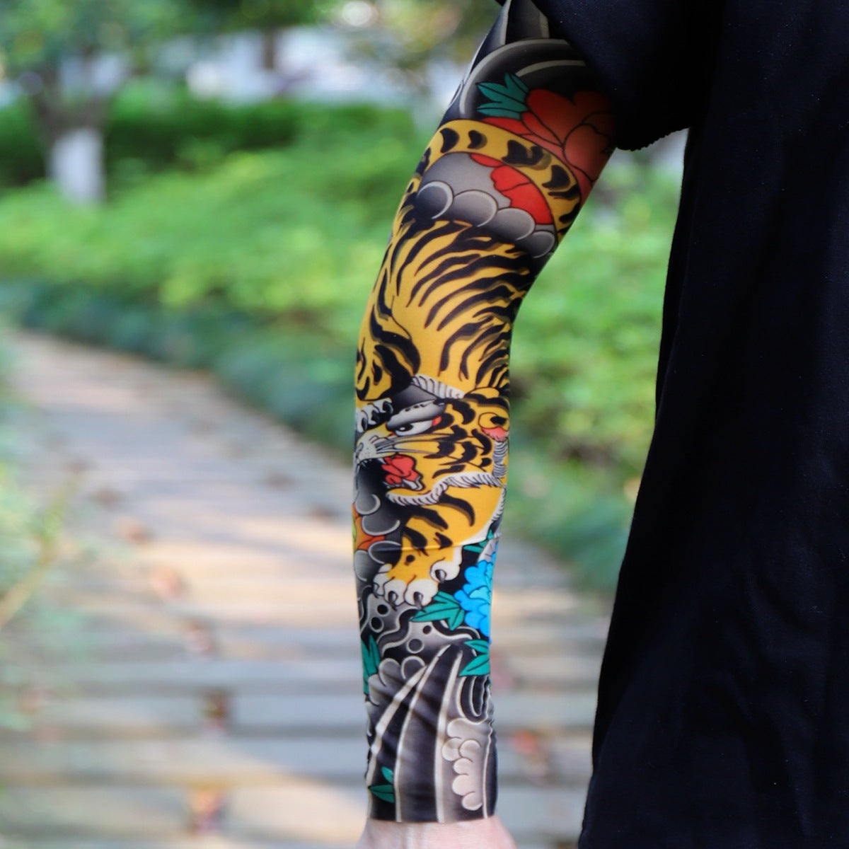 ⚜️Men's Ultra-Realistic Tattoo-Style Sun Protection Sleeves -Tattoo-Friendly