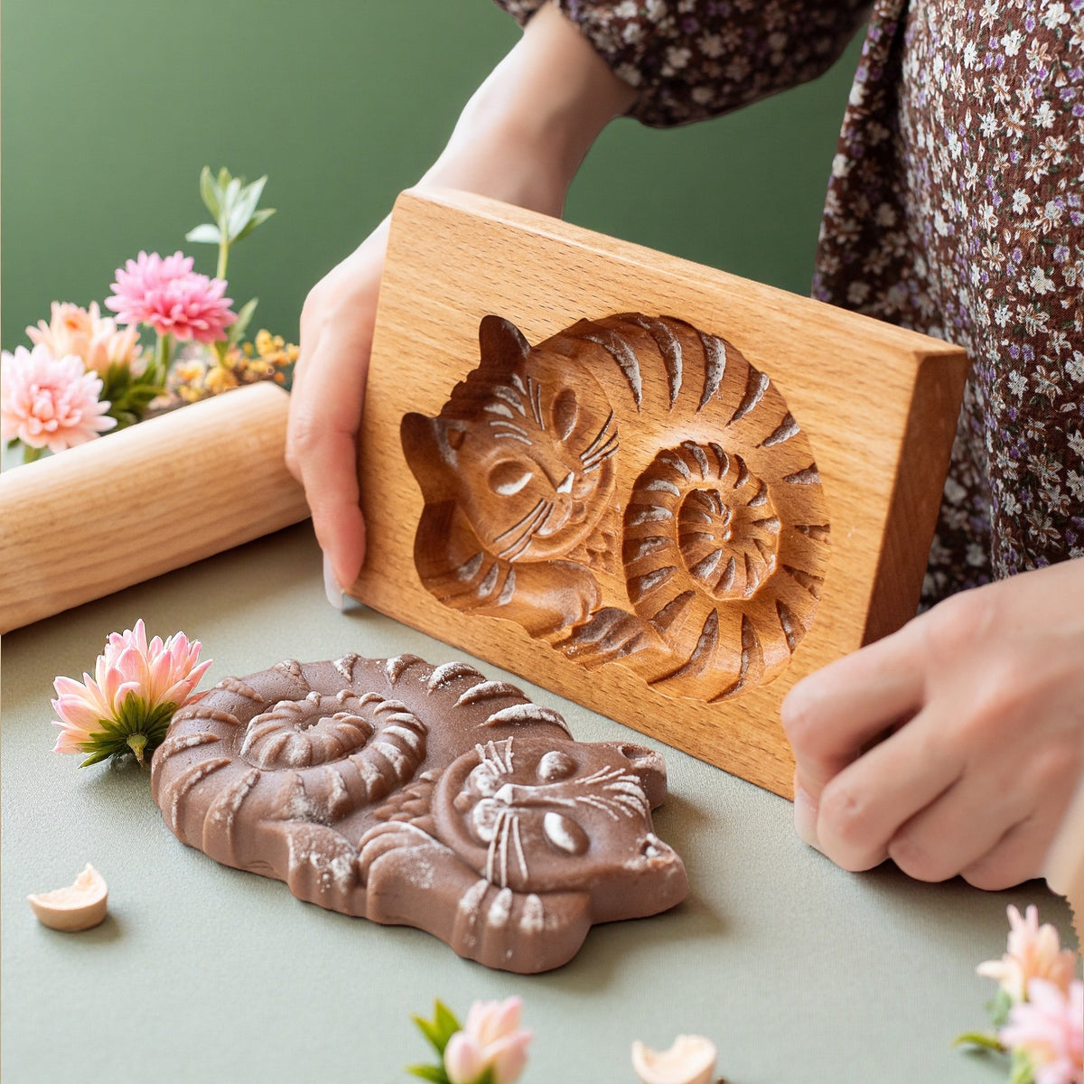 ⏳This week's best-selling item: Wooden cookie cutters