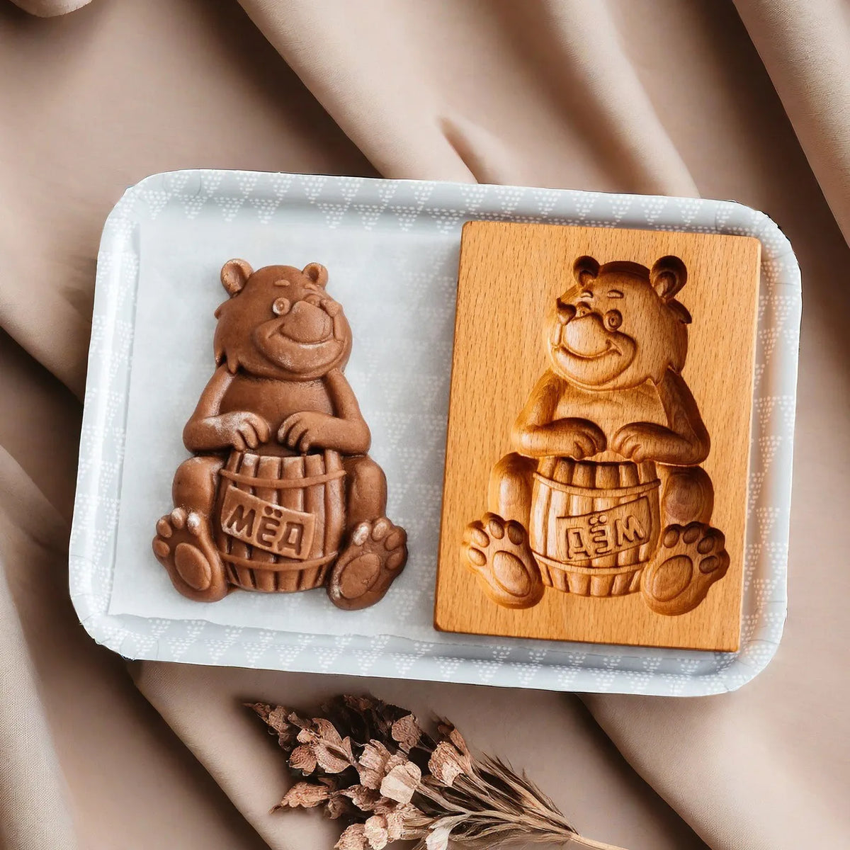 ⏳This week's best-selling item: Wooden cookie cutters