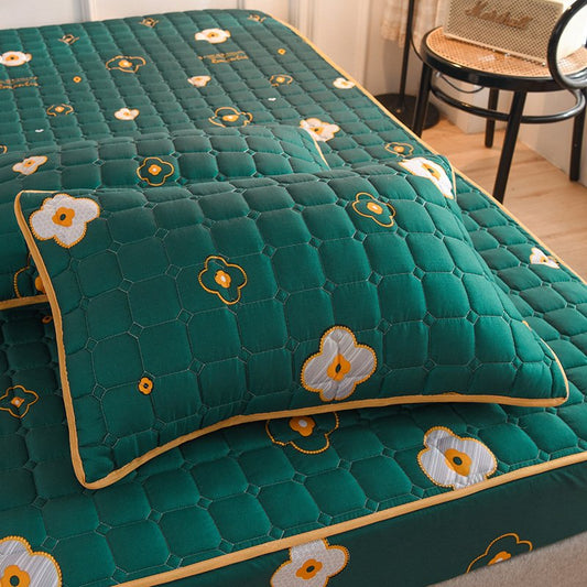 aldorian™-🎁Hot Sale!! 50% OFF-Sale🔥2024 Latest Breathable Silky Mattress Cover