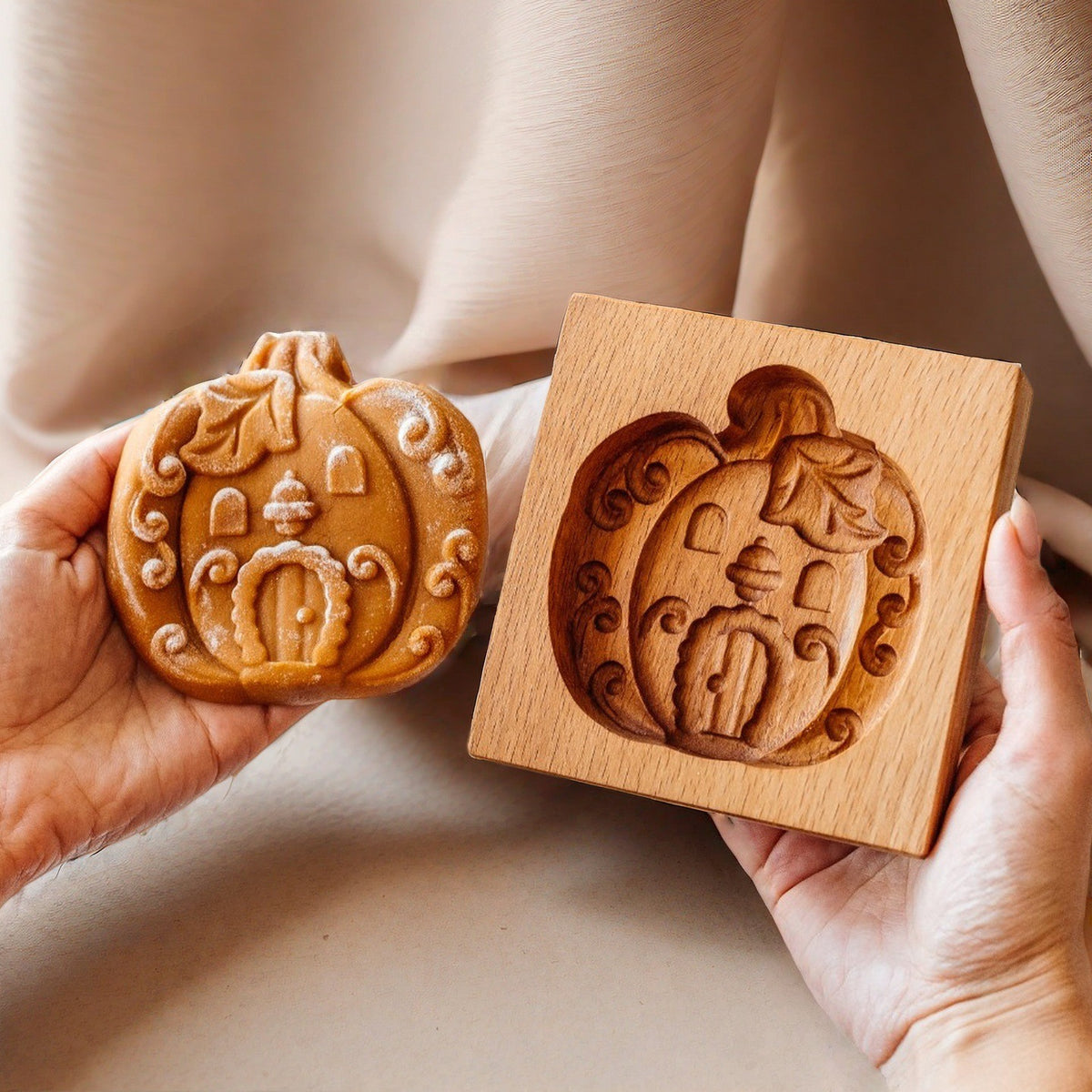 ⏳This week's best-selling item: Wooden cookie cutters