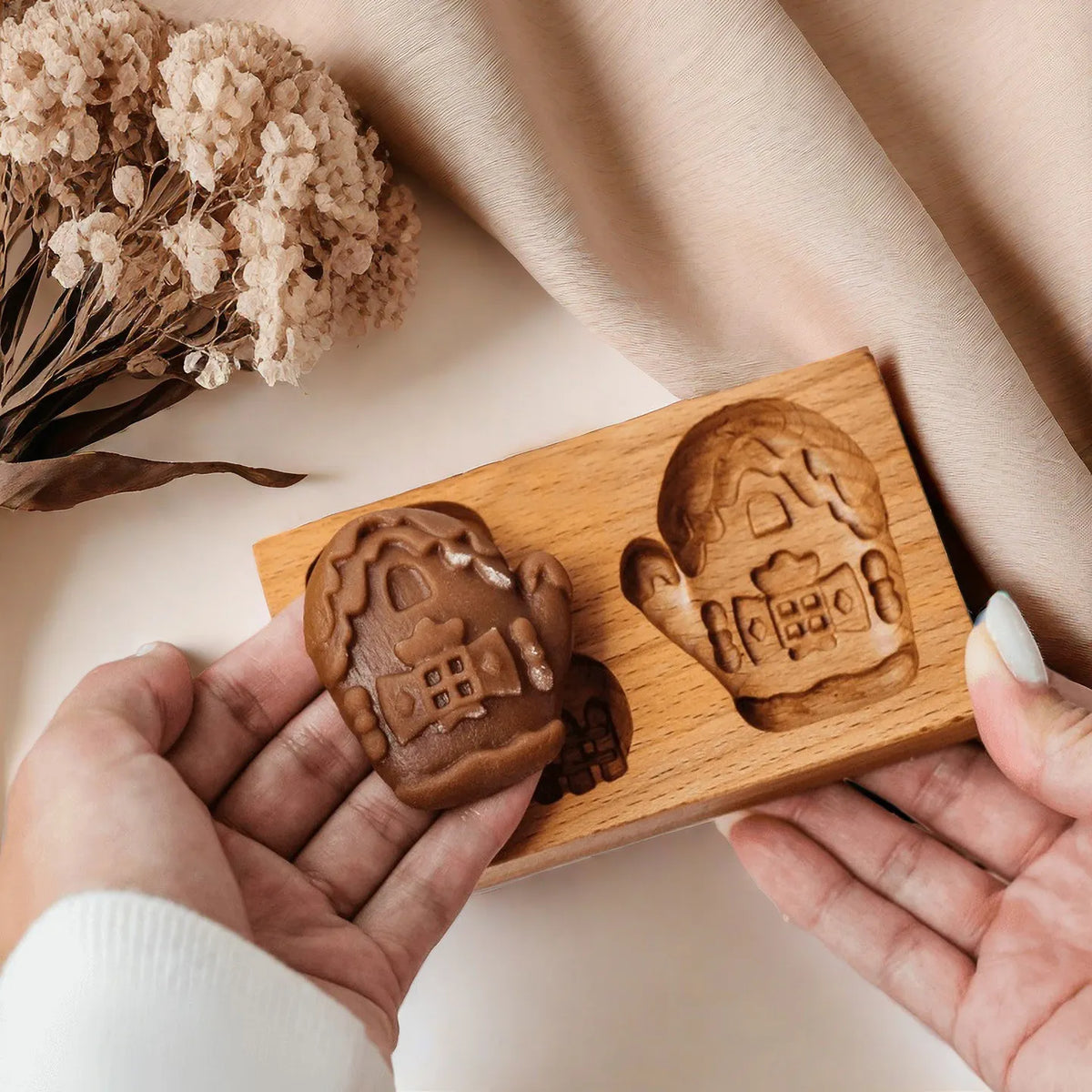 ⏳This week's best-selling item: Wooden cookie cutters