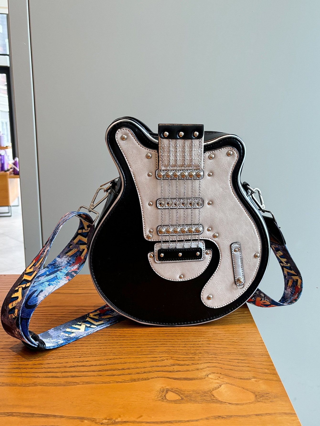 aldorian™-Guitar Shaped Crossbody Shoulder Bag